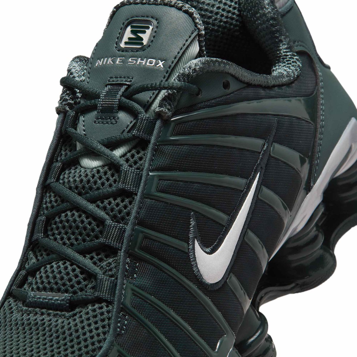 fullress's tweet photo. 【2025年 発売予定】
NIKE SHOX TL “Seaweed/Gunmetal” (ナイキ ショックス TL "シーウッド/ガンメタル”) [AV3595-302]

>> https://t.co/uBKQrzkC2O https://t.co/aF0obA67xG