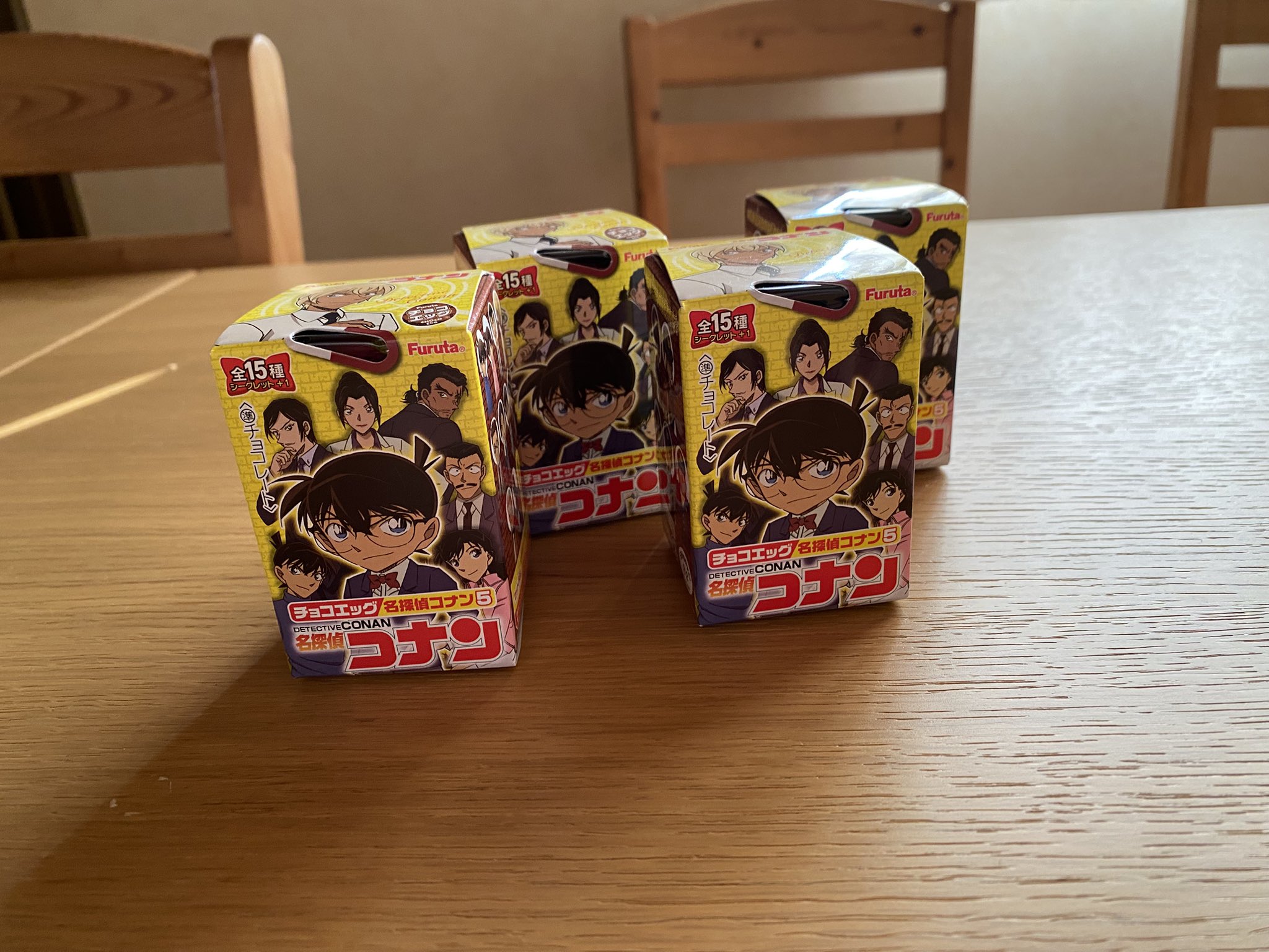 チョコエッグまとめ売りケース込み ドーキンズ英里奈 on X: 