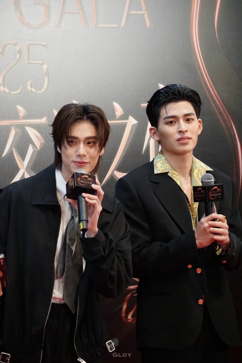 GokanGin's tweet image. หล่อ น่ารัก มากความสามารถ เป็นที่รักของคนทั่วโลก และมีรางวัลการันตีด้วย 😊👍🏼👏🏼

PONDPHUWIN WEIBO CULTURAL

#WeiboGala2025xPondPhuwin
#ppnaravit #phuwintang #ปอนด์ภูวินทร์