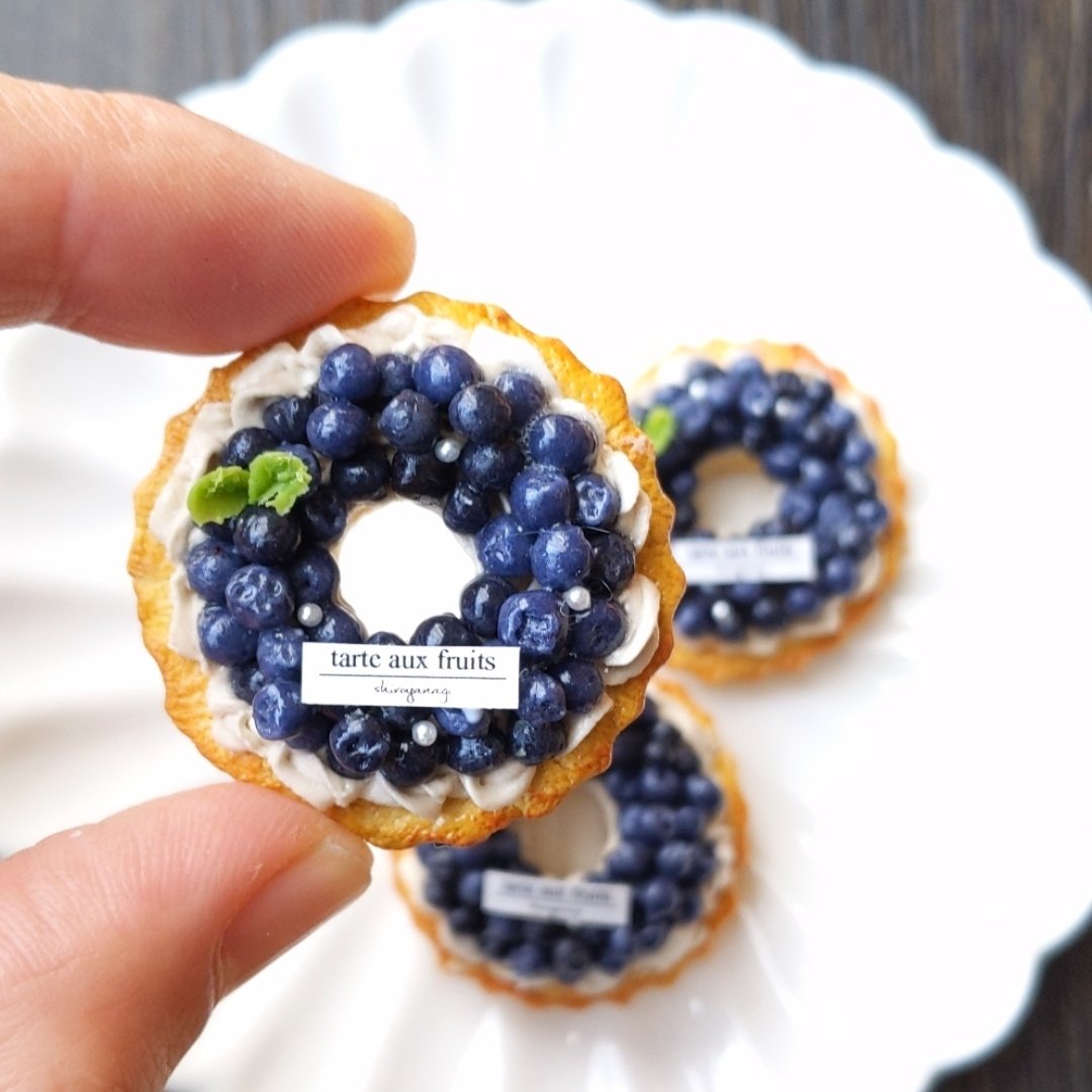 shiro_tetu_'s tweet image. 【お知らせ】
8月17日（日）21時より、新作の販売を行います。
この度の新作は4つのプチフールマグネットを2セットご用意しました☺️
本日限定のクーポンも出ているようなので、ぜひギャラリーを覗いてみてくださいね🍀
よろしくお願いいたします。

#minne 
minne.com/@shiroyanagi