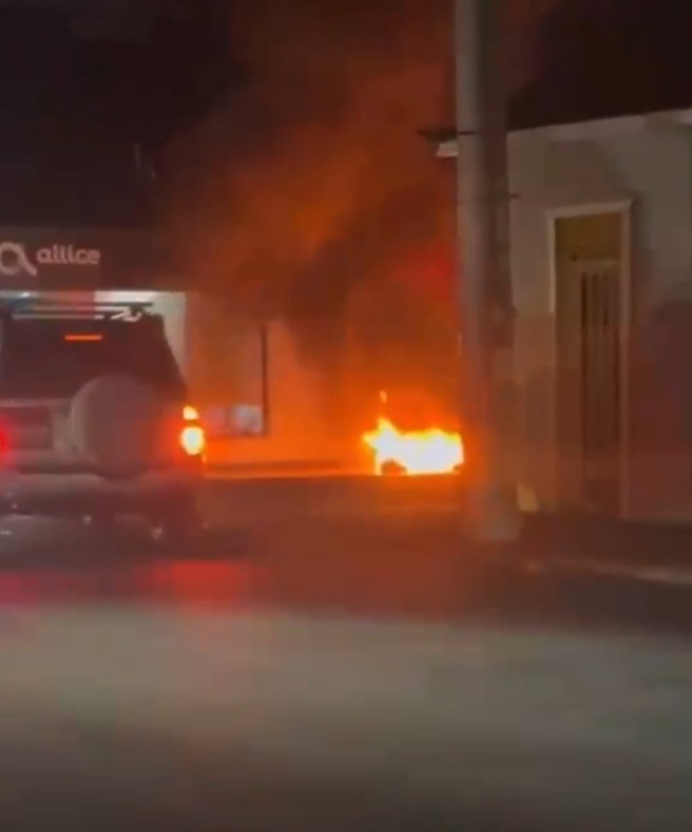 Se prendió #santiagorodriguez #apagones <a href="/MannyUceta/">Enmanuel 🇩🇴</a> <a href="/JCEstevezE/">Juan Carlos Estévez E.</a>