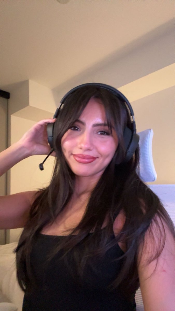 aylllinn's tweet photo. IM LIVE ON TWITCH!! <33

https://t.co/EVA2l8oKCH https://t.co/7W8ASD9s5g