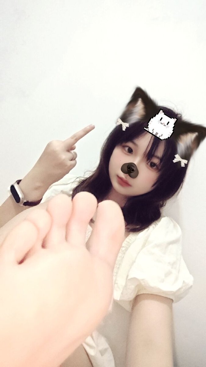 快来呀，上完课的jiojio上面可是有很多好吃的美味呢，请你吃呀 #原味 #原味闲置 #原味棉袜  #原味袜子  #厕奴 #ATM提款机  #初中女s #初中女爹