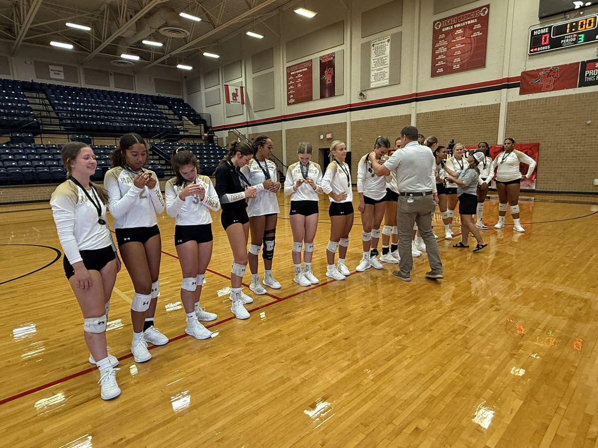 Mansfield_Vball's tweet photo. We went into the weekend determined to work hard, play for each other, and get better each match. We finished today with a 9-0 overall record as the tournament champions! Proud is an understatement. #mhsvb2025 #threesetthrillers #dabsfordays https://t.co/Nk380lyFkc