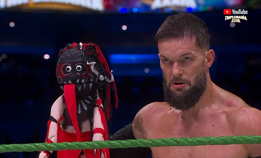 knghtmvre's tweet photo. that was cinema W
@FinnBalor 
#Triplemania https://t.co/59mbmXA5xi