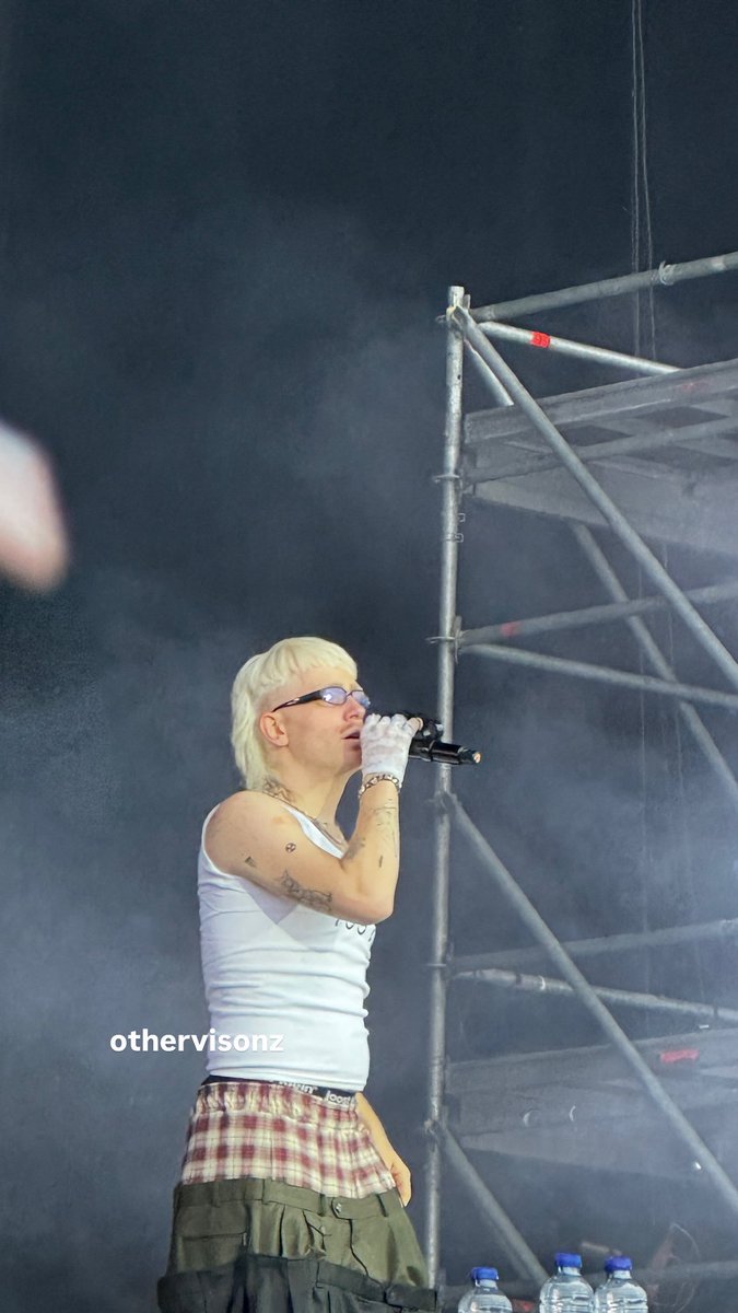 othervisionz's tweet photo. okay it’s 4am.. time to show u guys some pictures i got of joost at pukkelpop😅😅😅 https://t.co/PG6VvP5bp4