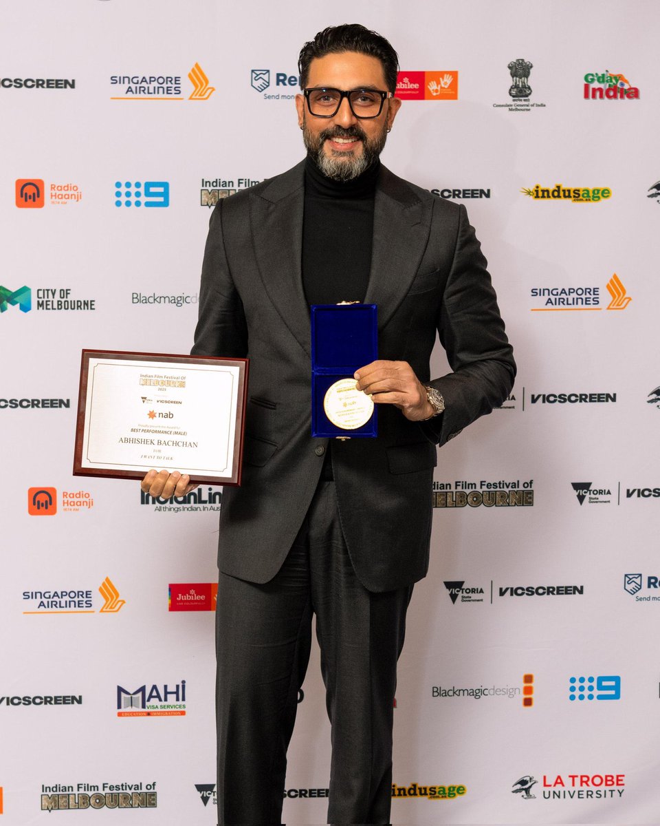ManishK89979565's tweet image. 🏆 A performance that shook hearts and minds!
Congratulations @juniorbachchan on winning Best Actor (Male) at #IFFM2025 for I Want To Talk 🙌🔥
#AbhishekBachchan #IWantToTalk #BestActor @SrBachchan Sir