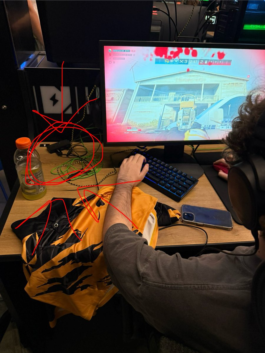 krat (@kratkoye) on Twitter photo CJ McDonald Esports player <a href="/ToasterR6/">Toaster π</a> spotted using a dma at the philly lan. Still somehow got grouped CJ McDonald Esports player <a href="/ToasterR6/">Toaster π</a> spotted using a dma at the philly lan. Still somehow got grouped