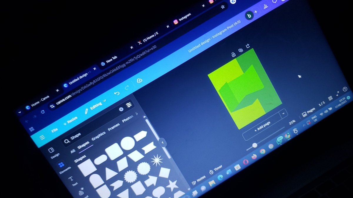 chris__dexter's tweet image. We all cooking or its just me ? 💁‍♂️