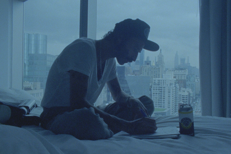 “Hasta que me quede sin voz”: el documental íntimo de Leiva adelanta su estreno en cines radiofenix.cl/279/hasta-que-…