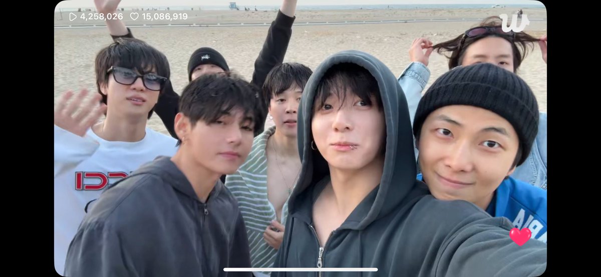 Bangtan at their chaotic best 😍
💜💜💜💜💜💜💜