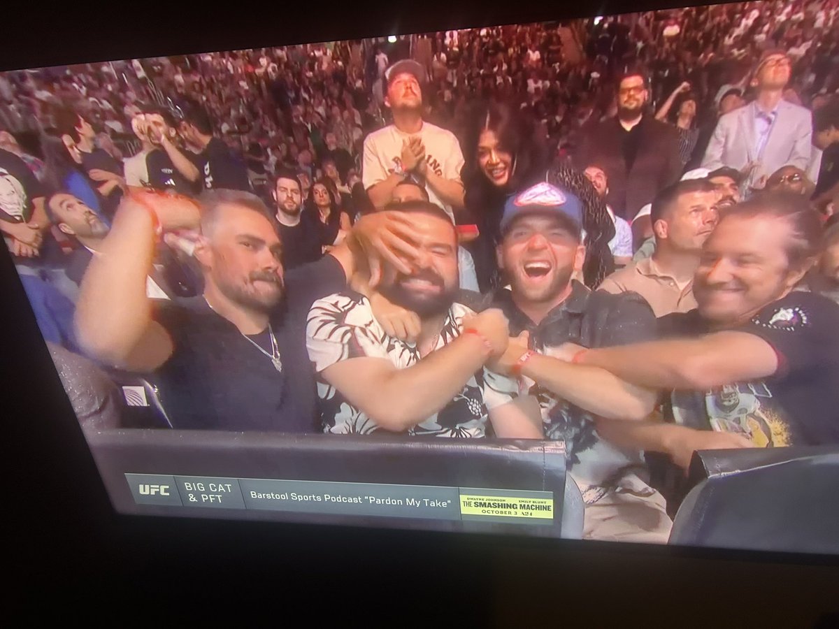 JimmyHeck5's tweet photo. @RobbieBarstool @BarstoolBigCat @PFTCommenter @hen_ease @Philly_Mays All time vibes https://t.co/F1v00pyoB1