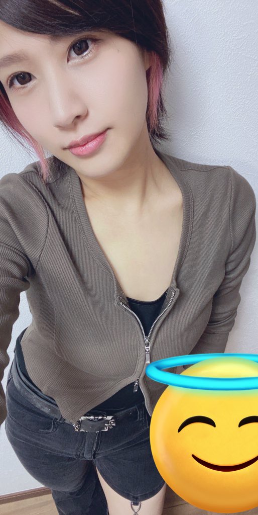 【あいたん歌います🎤】
急遽！歌わせて頂くことになりましたー✨
何歌おうかなー🥰

お盆休みでぽよんぽよんになったので
頑張って痩せますwww

⏰8/23 15:00〜
📍#nagomix渋谷
#TKWAVE