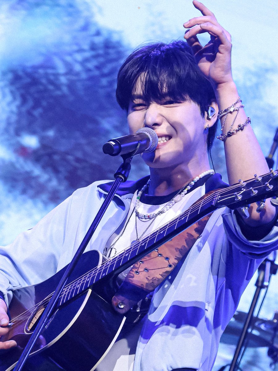 ⋆✩ᴴᴬᴾᴾʸ ᴮᴵᴿᵀᴴᴰᴬʸ✩⋆
         𝑻𝑶 𝒀𝑶𝑵𝑮𝑯𝑶𝑶𝑵
˚₊˚ˑ༄•♪¨*•.¸¸🎂¸¸.•*¨♪•જ⁀➴

#원위 #ONEWE #용훈 #YONGHOON
#HAPPY_YONGHOON_DAY