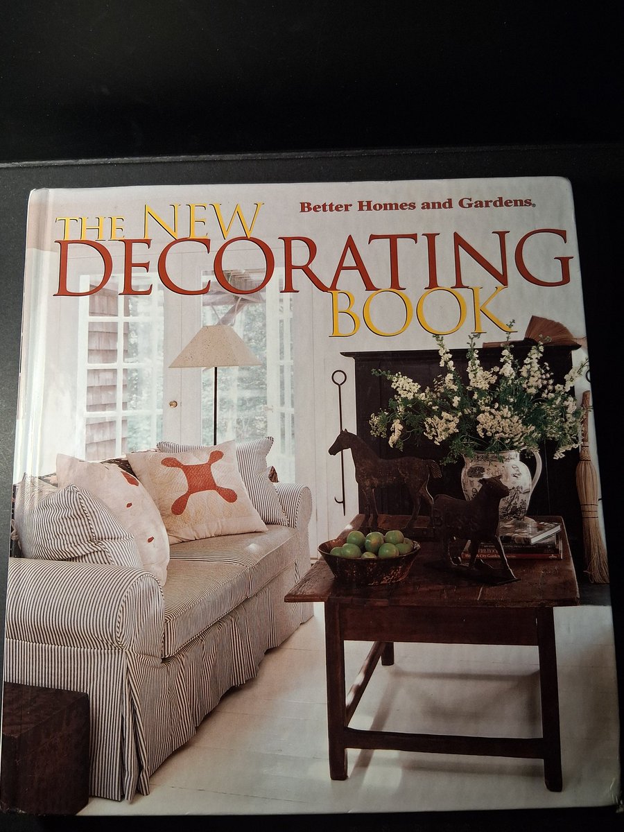 Check out this book at #PangoBooks 

New Decorating Book
 pangobooks.com/books/fcddedd3…