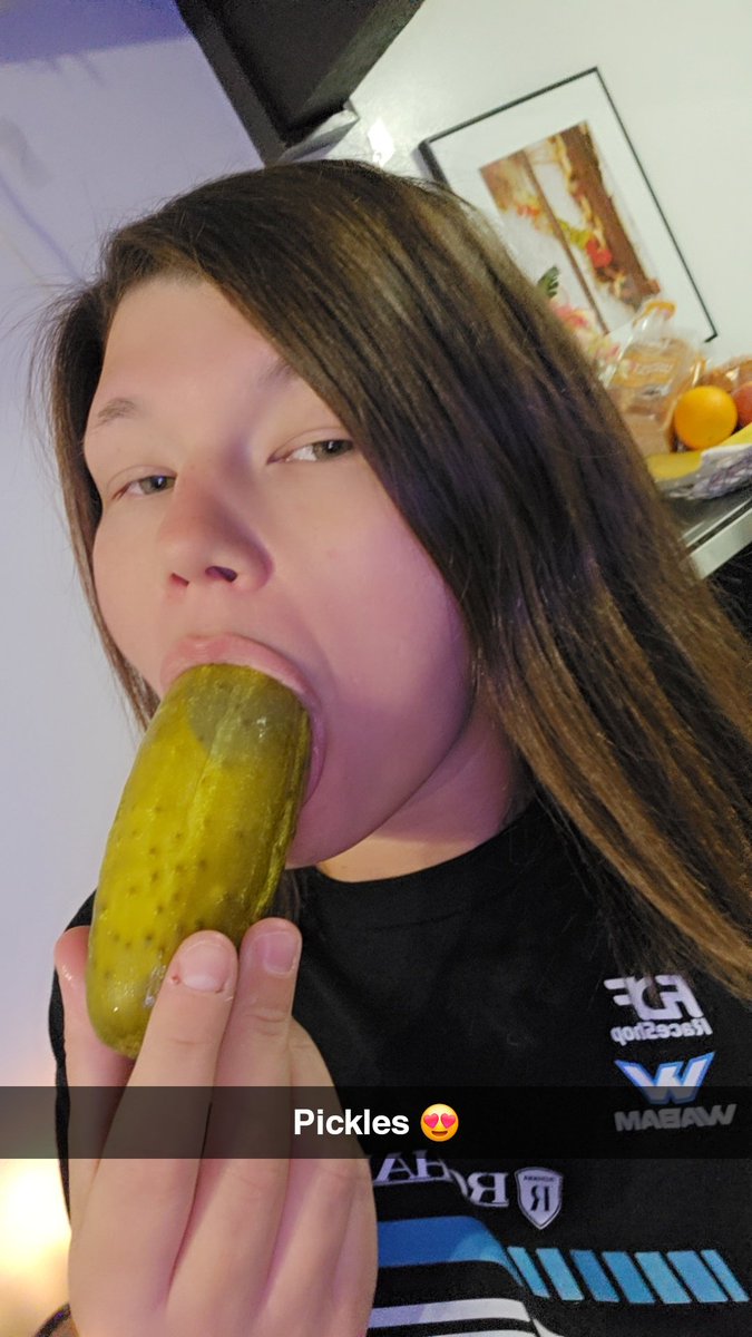 lilbitezz's tweet photo. Come check me out #onlyfans #onlyfansgirl #onlyfansdaily #porn #content #subsdiscounted #discount https://t.co/0FW0AfedGk https://t.co/FFlp4QQB4P