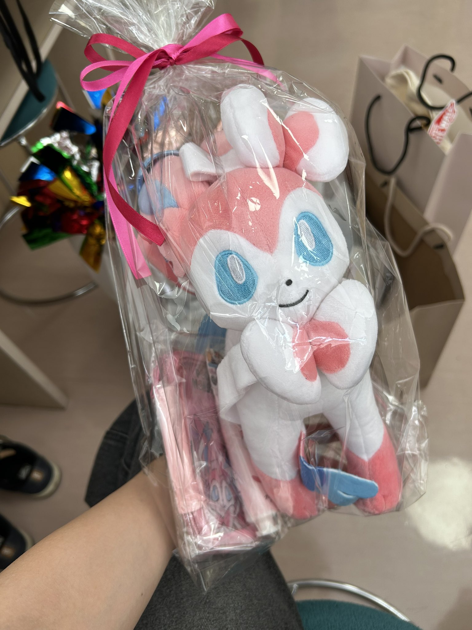 カノックスター様買って欲しいです(T＿Tピカチュウ ぬいぐるみ 中型 驚いた表情 m14432389872_1.jpg?1562135491