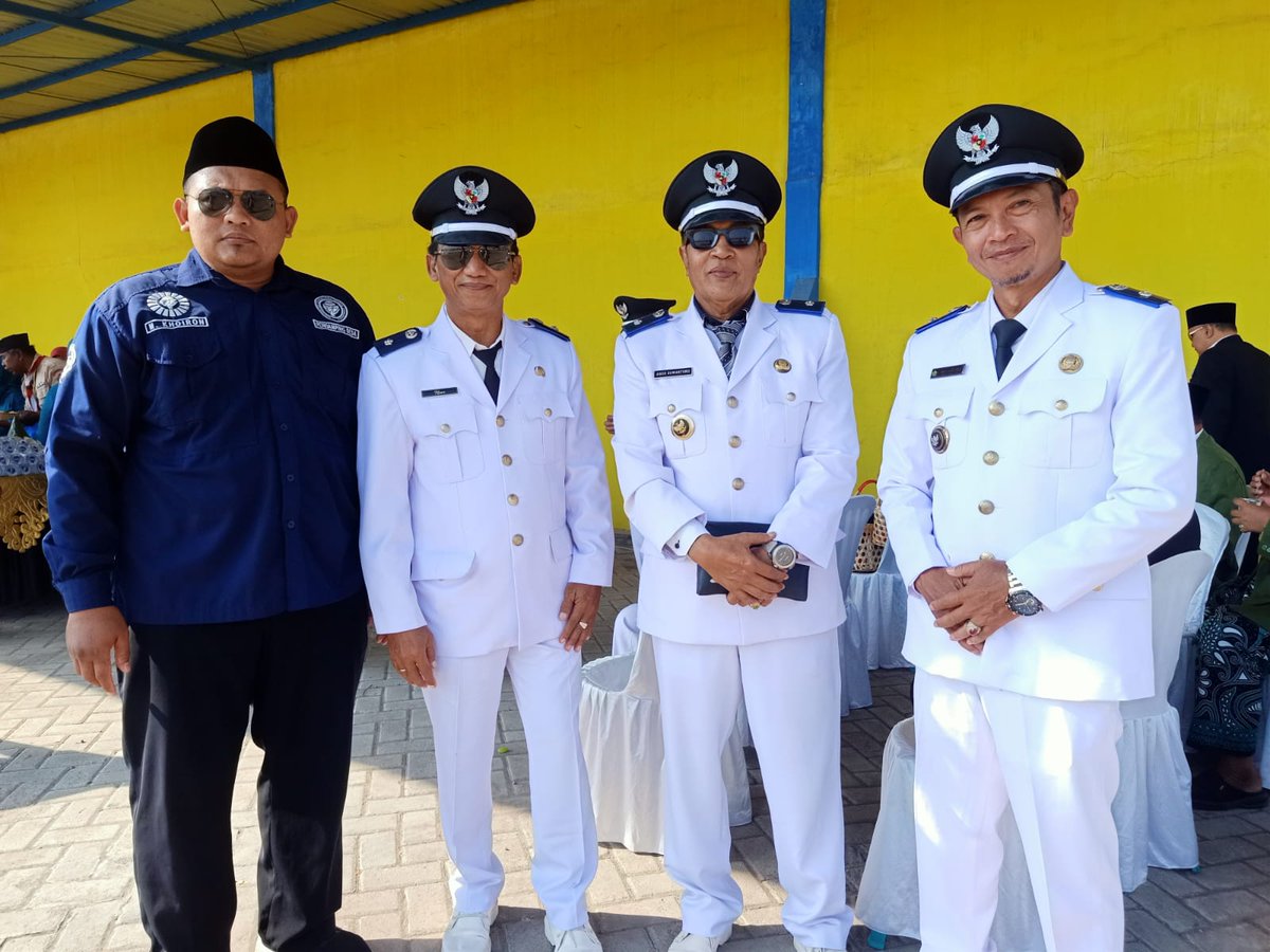khoiron69's tweet photo. Dirgahayu Kemerdekaan Republik Indonesia ke-80
#TPP_PORONG
#TPPKibarBenderaMerahPutih
#TPPDirgahayuRI80
#BangunDesaBangunIndonesia 

@prabowo @YandriSusanto27 @ahmadrizapatria 
@kemendespdt @bpsdmkemendesa https://t.co/9LL7WREKaH