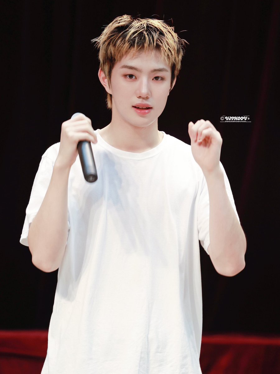 250817

#EVNNE #이븐
#박지후 #PARKJIHOO #パクジフ