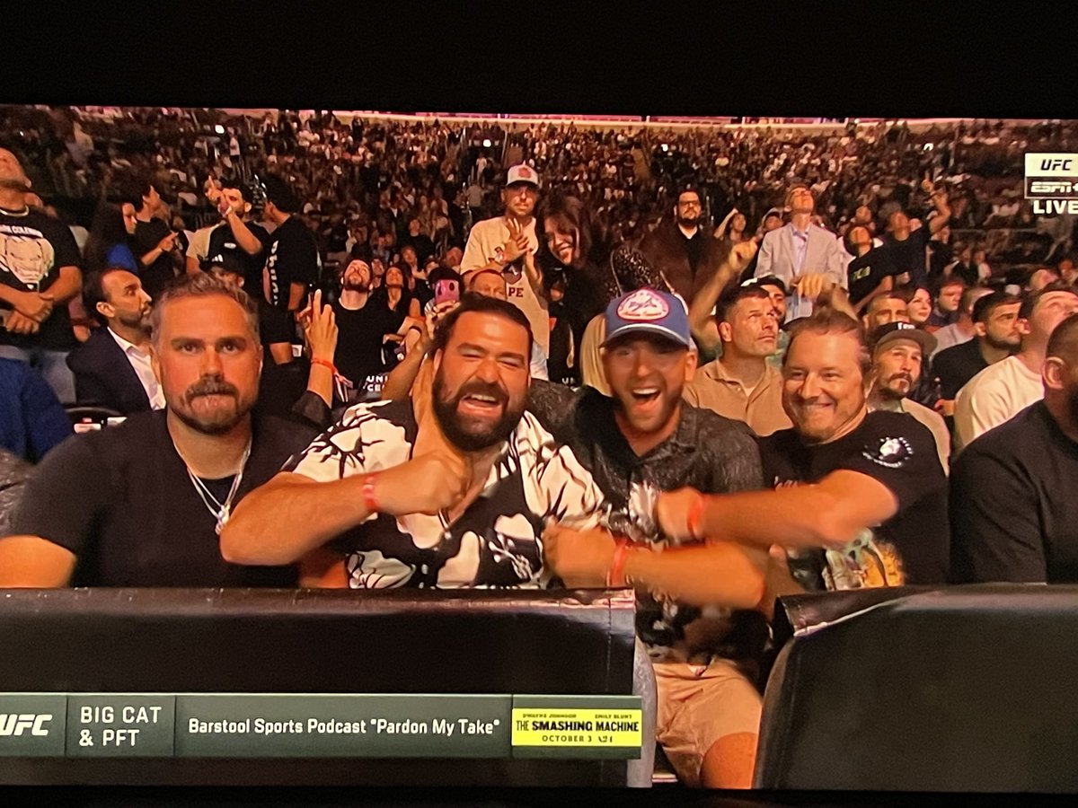 TheBoard___'s tweet photo. @BarstoolBigCat Lockwood by submission +180 https://t.co/LWhHiLkvcg
