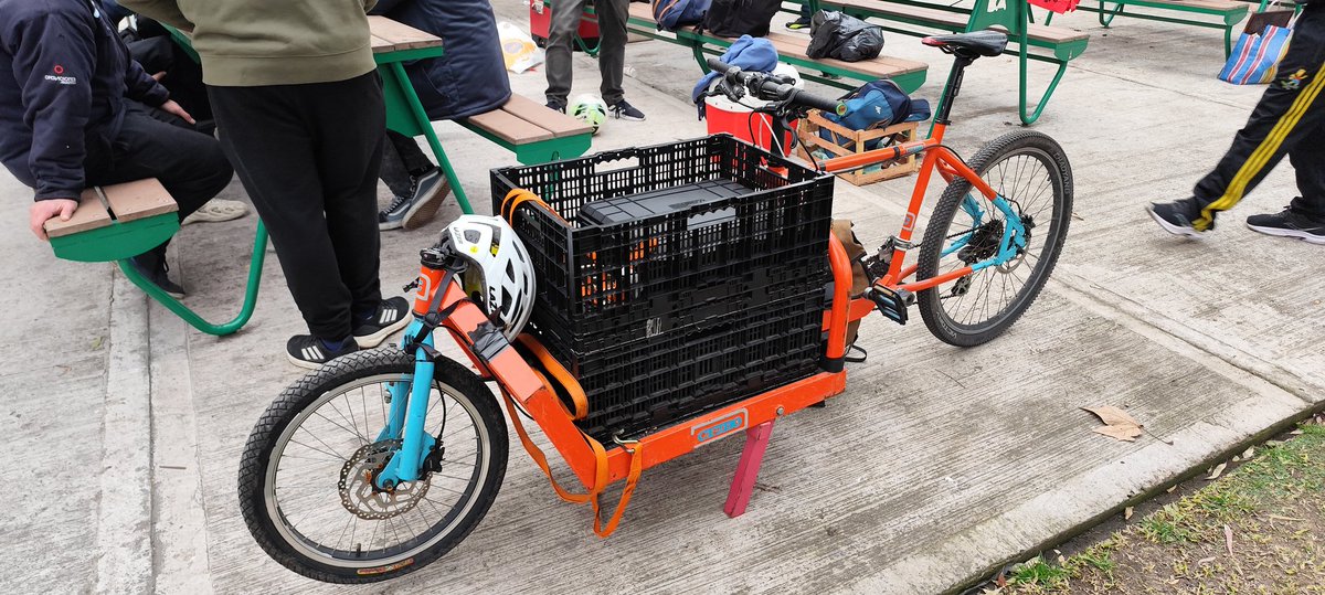asado con los gordos <a href="/circulovicioso8/">Circulo Vicioso ⭕🐇</a> y la bici low tech definitiva.