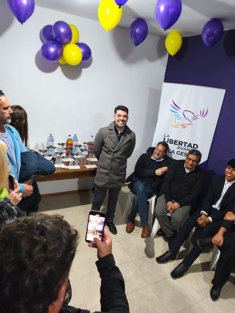 🤝Presentación de lista + inauguración del local de LLA Villa Gesell #5taSeccion #VillaGesell 
<a href="/JMilei/">Javier Milei</a>