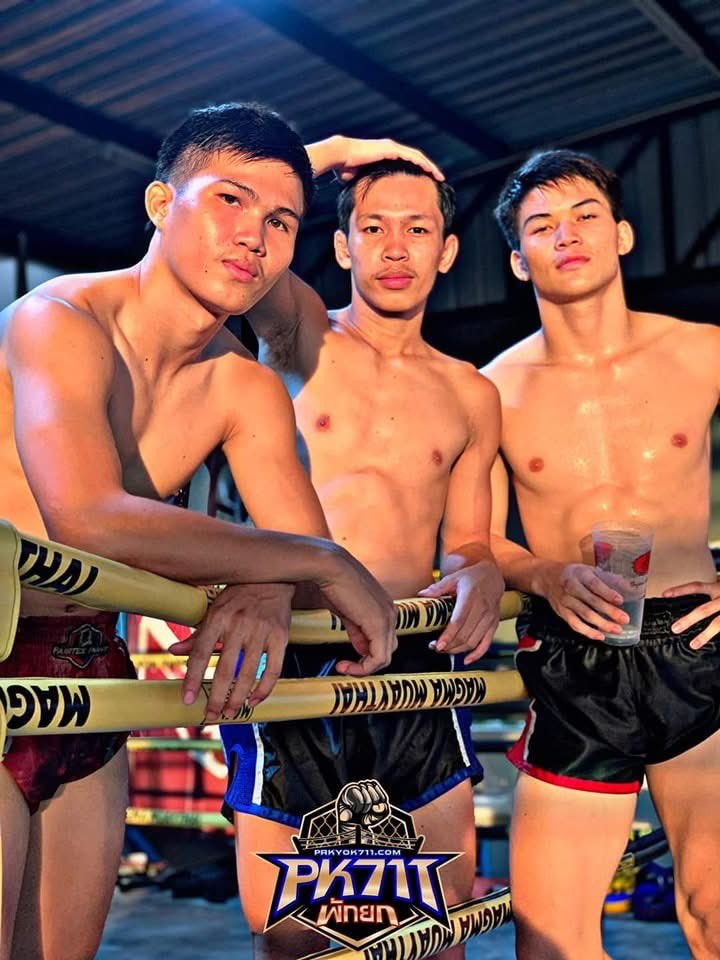 ชอบคนขวาสุดจัง…🥰