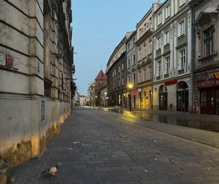 JacekOterski🇵🇱🇪🇺 (@nhjacek) on Twitter photo Good morning from Cracow, Poland.
8/17/2025
Temp: +19°C Good morning from Cracow, Poland.
8/17/2025
Temp: +19°C