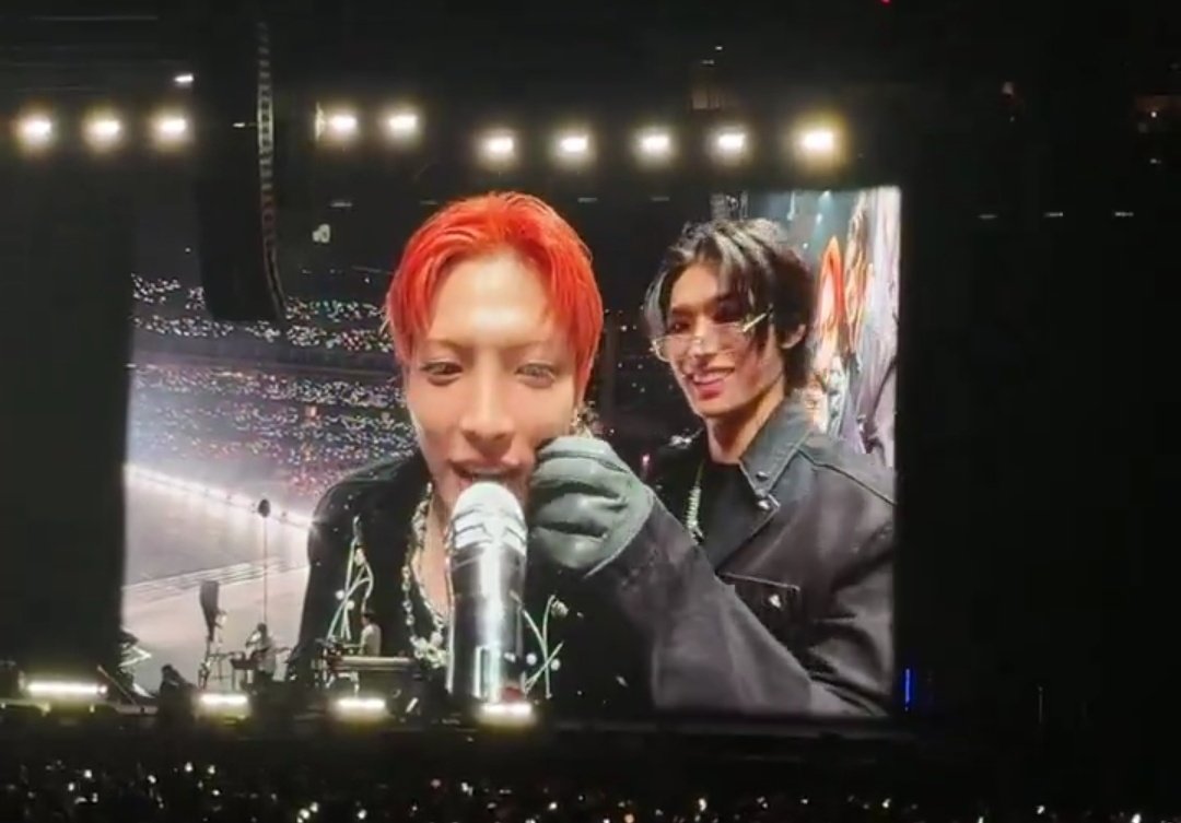 XX_9and0's tweet photo. 솜몽 뭐해?? 형 냠냠살 쭈물거리면서 얼굴 어케나오는지 함보고 형 장난으로 가재미눈뜨는데 잇몸 만개하기 잇기야???? 근데 자기생각보다 훨 귀여워서 볼 한 번 더 꼬집어 봄 ㅋㅋ https://t.co/8C4X5atZai