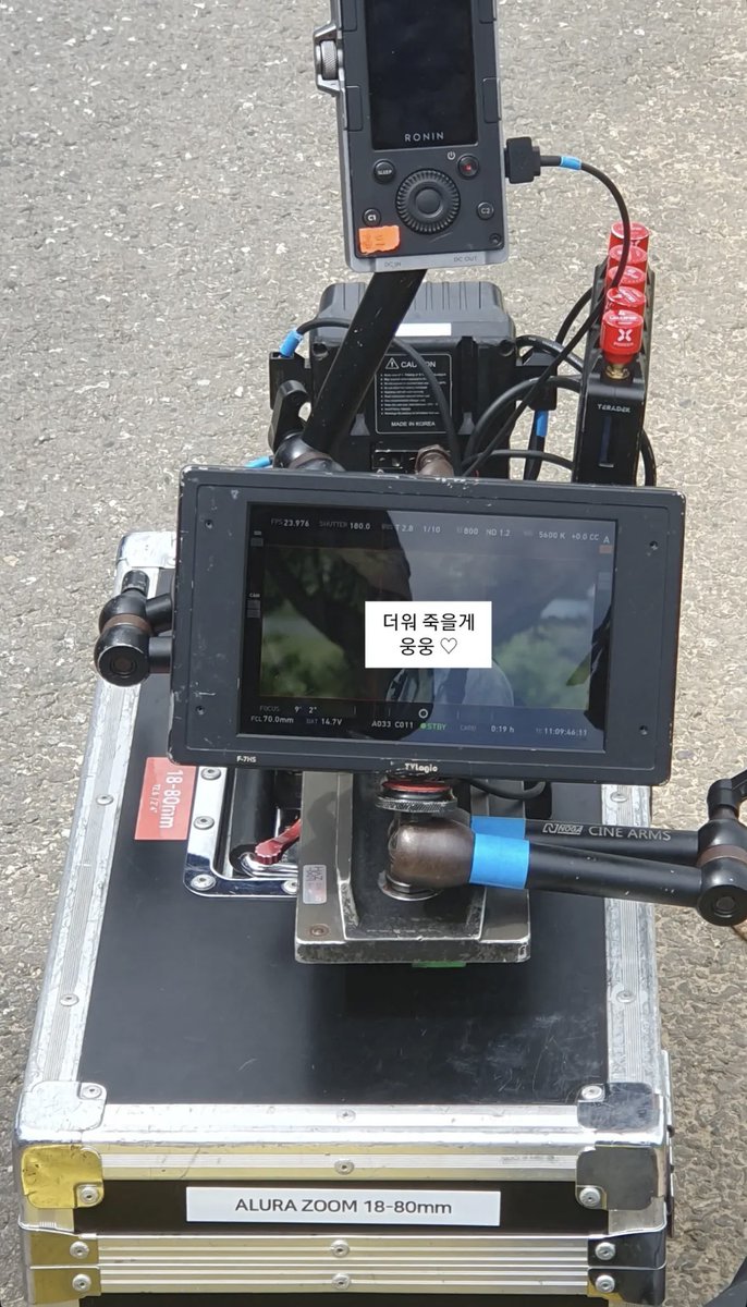 It’s a sweltering 31 degrees out in the countryside today and they seem to be filming some scenes with Jinyoung 💙🎒👀 (feat. director’s merch labelled for the Shining set, haha)

#Shining #샤이닝 #Jinyoung
#진영 #GOT7 <a href="/JINYOUNG/">박진영</a>