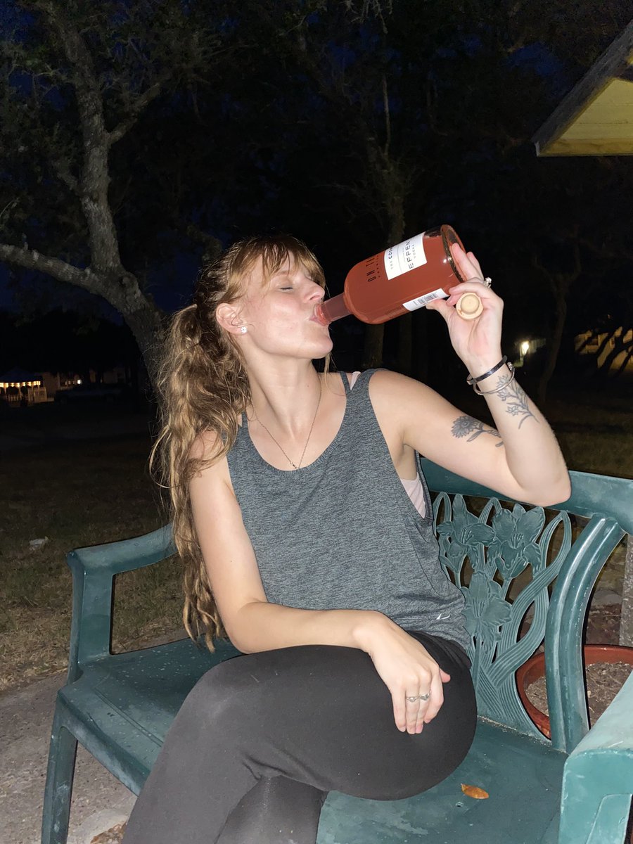 Hailey_Mize420's tweet photo. I was told after this photo that it’s supposed to be sipped on ice not drank 🫡🙂‍↕️ https://t.co/gbY4PoWlLb