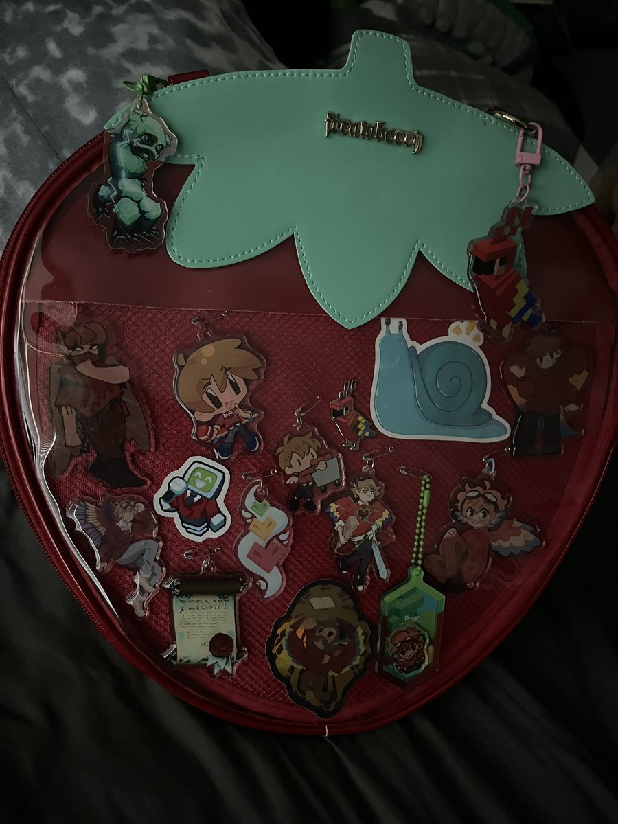 monosbug's tweet image. NEW #PROMOTWT cause im BACK ON TWITTER #LETSGOOOOOOO
MO HE/ANY 20 AUTISTIC LESBO
super normal about that grian guy
cosplayer (sometimes) 
my favs are all butch
follow for hit tweets😇
#traffictwt #hermittwt #jojotwt #drtwt #mhatwt