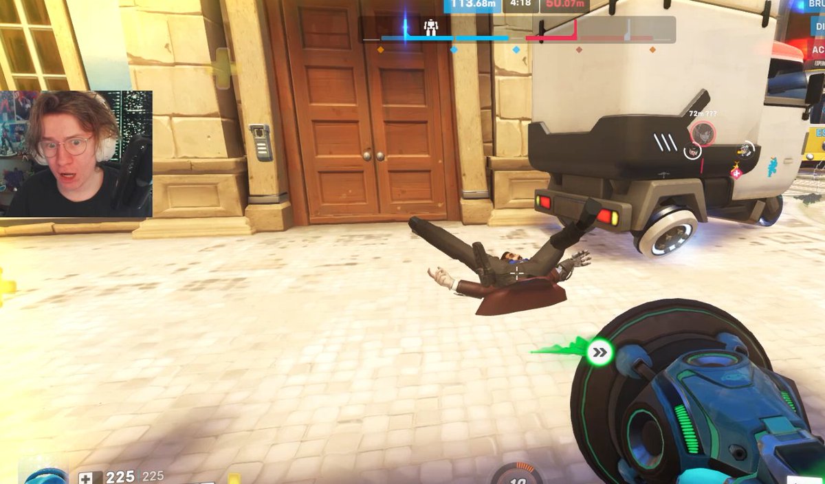 FroggerOW's tweet image. overwatch heroes don't die normally anymore they always gotta be pulling some weird funky stuff