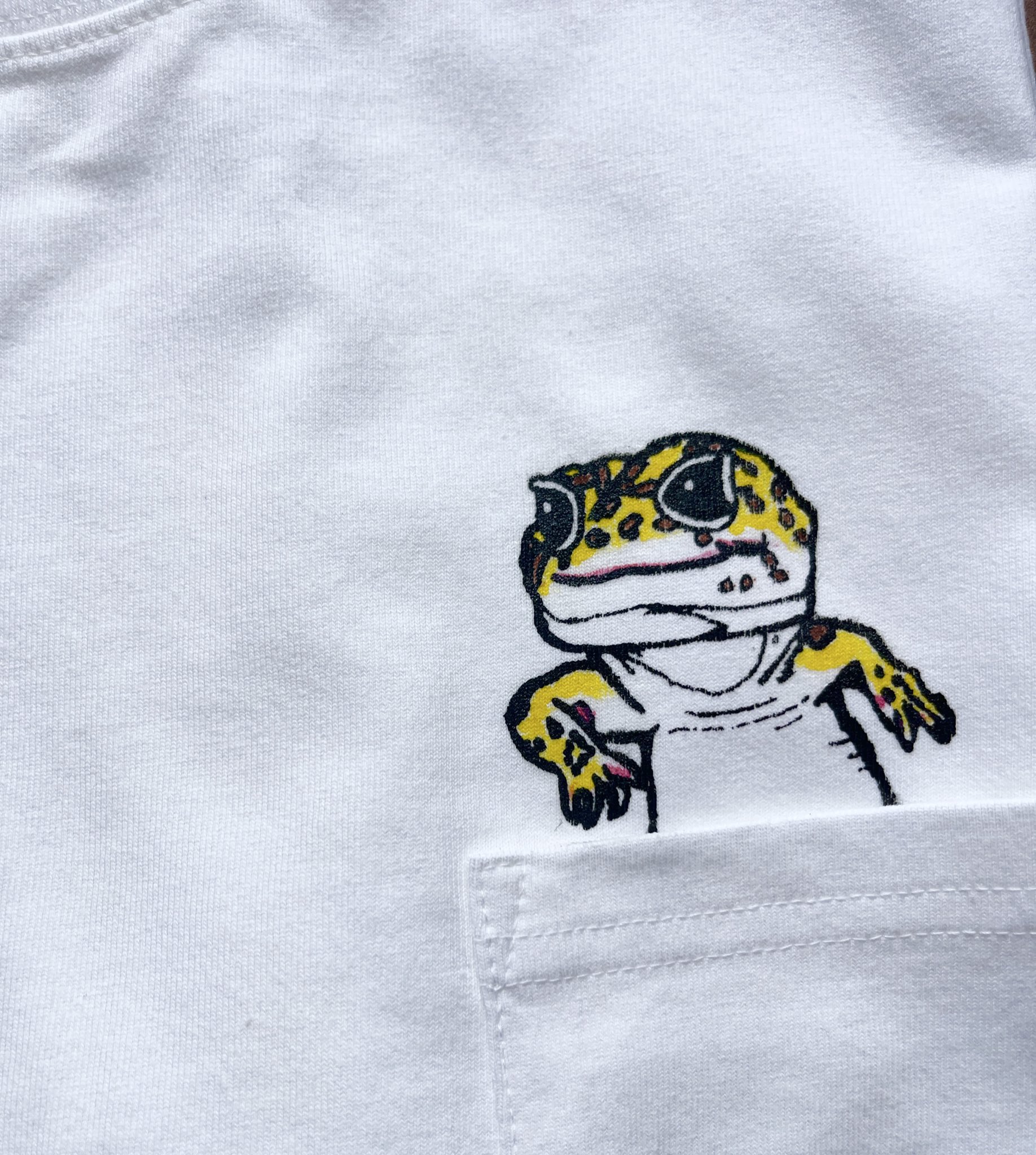 新品未開封*あっさりしょこTシャツ*フリーサイズ　 〜くっちゃね tシャツ - Search / X