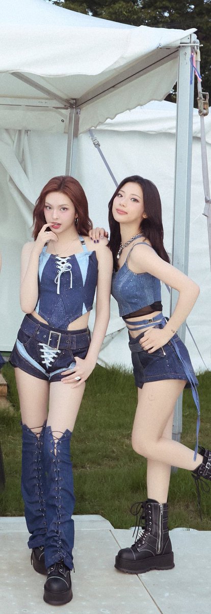 RuChi_pics's tweet photo. OUR PRETTY GIRLS 🫦

#RUKA #루카 #치키타 #CHIQUITA #BABYMONSTER #RUCHI https://t.co/KutS1wG2FC