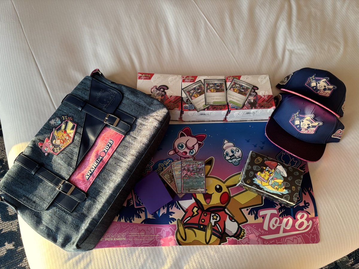 10nightper's tweet photo. （ママも書いてますが簡単に）
息子WCS TCG ジュニアTOP8でした。
私はよく頑張った思いましたが、息子は嬉しさよりも悔しさが勝ったようです。

来シーズンも付き合うからまたイチから頑張ろうね！

今シーズン私たち親子に関わってくださったすべての方々に感謝致します。
ありがとうございました！ https://t.co/wDHHlIoTvC