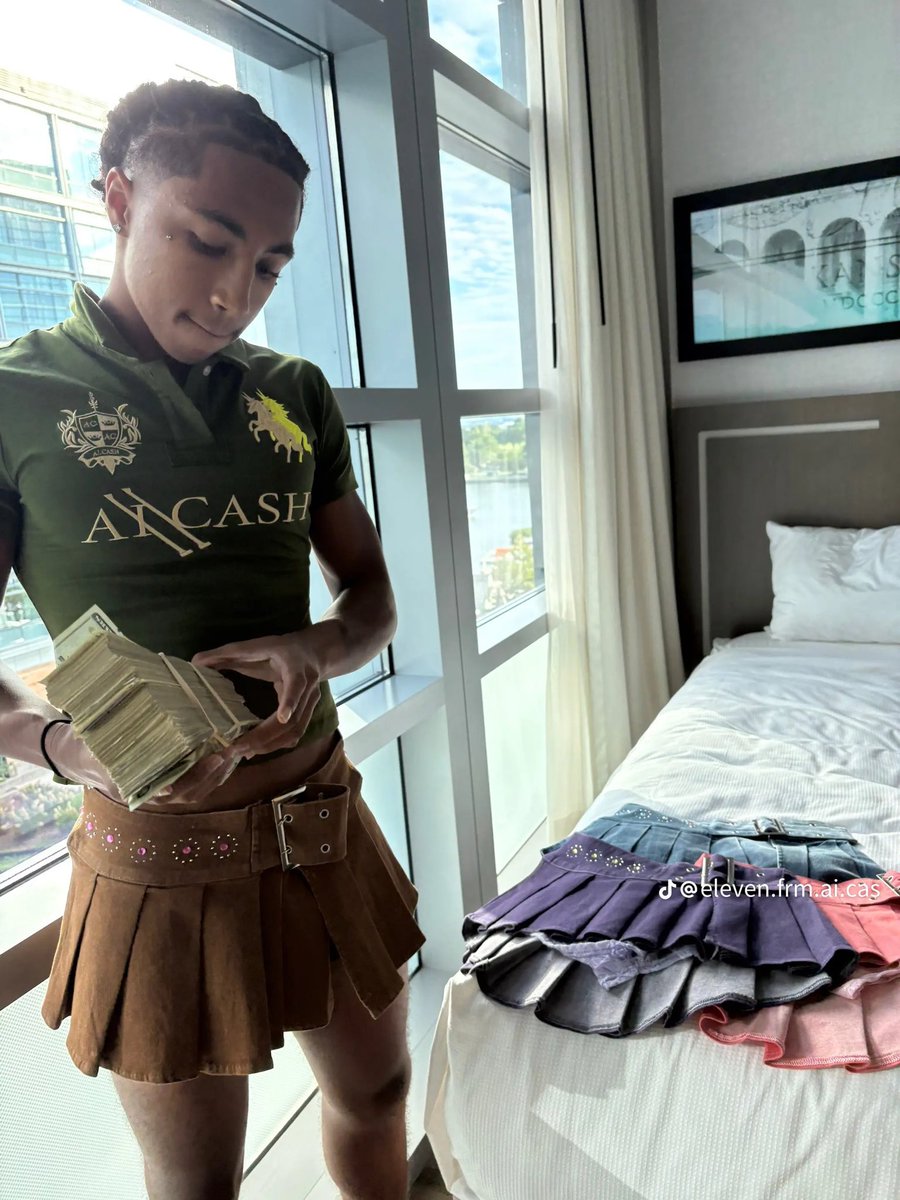 #1 Champion Star ⭐️ Babyboy (@sallieuforyou) on Twitter photo What I DON’T like is the commodification of gayness. When <a href="/BrockTheTaylor/">Brock Taylor</a> posted a skirt pic it was “too much” even for gay men but let a straight man do it and now it’s “cool” What I DON’T like is the commodification of gayness. When <a href="/BrockTheTaylor/">Brock Taylor</a> posted a skirt pic it was “too much” even for gay men but let a straight man do it and now it’s “cool”