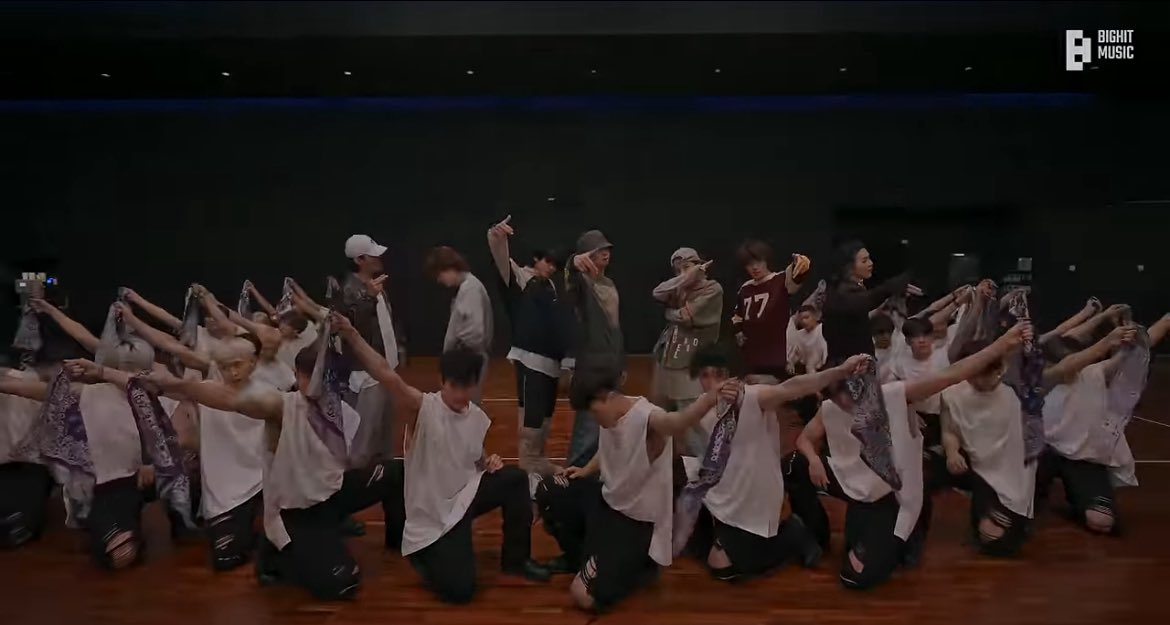 JoanneOrrico's tweet image. Remember how we all lost it when this MV came out? 🔥😱This video is a great one to share with those who don’t realize the insane dance skills BTS possesses. Precision, power, passion, always cutting edge. #RunBTS #BTS 

youtu.be/aqW4xXUgmno?si…