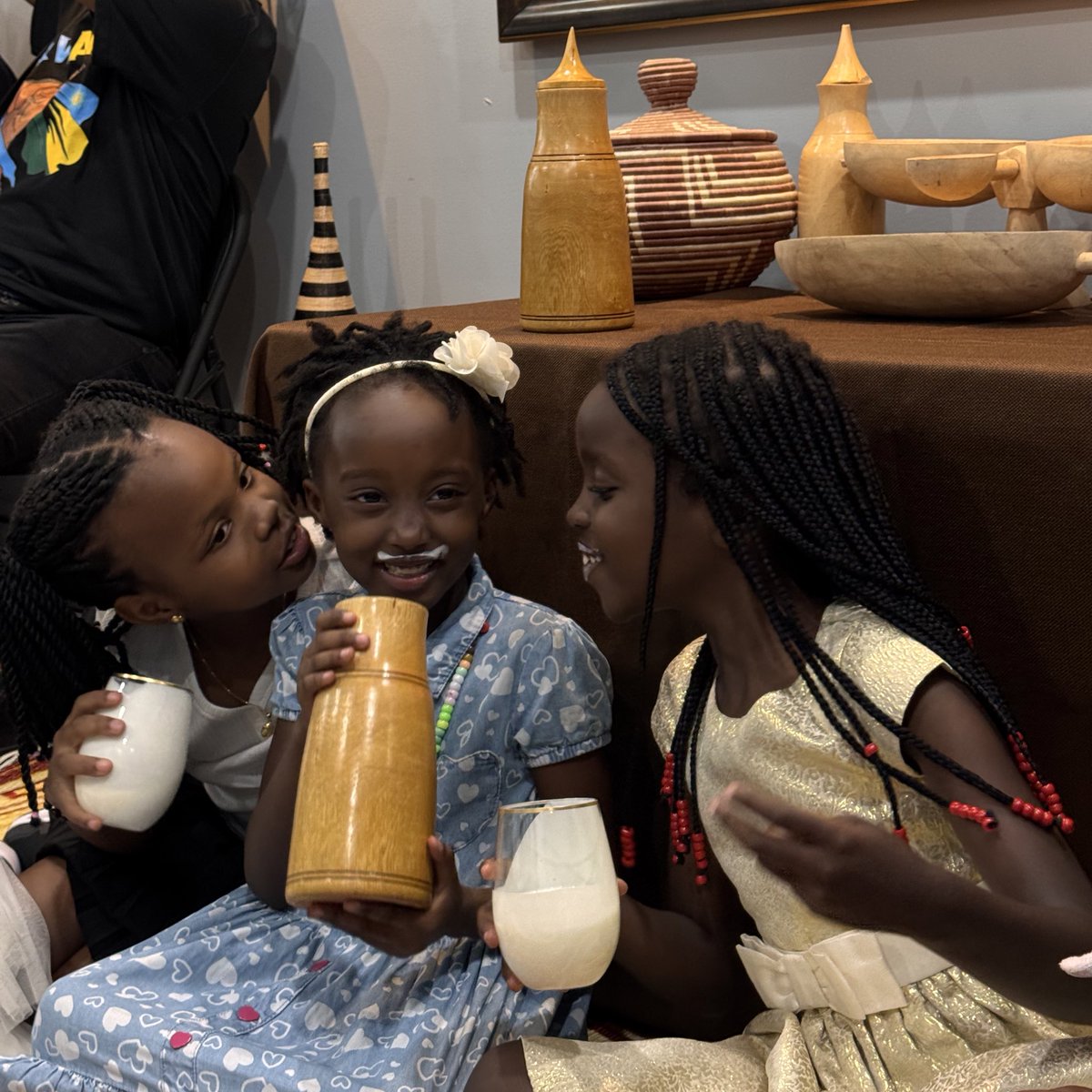 RwandaUN's tweet photo. This afternoon, Rwandans across the Tri-State gathered to celebrate #Umuganura in New York City🗽.

Amb. @martinngoga emphasized #Umuganura as a tradition revitalized to reclaim 🇷🇼’s heritage and part of the journey of self-determination where homegrown values shape our national story.

#Umuganura2025