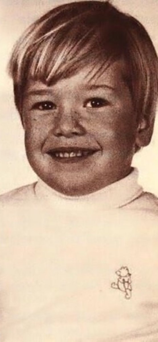 DonnieWahlberg's tweet image. Dearest Blockheads,

This little guy loves you! ❤️

Thank you for another year of amazing memories with you! 

🎂🎉🥳🎈🤖❤️♾️💫✨🤟🏼🧡
