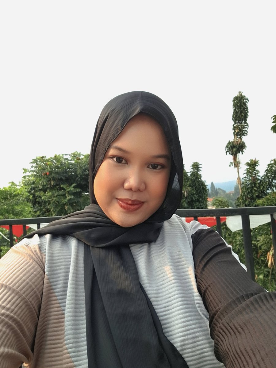 ps_iamdelicate's tweet photo. siapa yang shift malem dan belum tidur😋☝️ https://t.co/cbP6NKlOcr