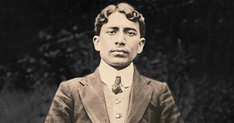 आज ही के दिन 17 अगस्त 1909 को लंदन की पेंटोनविले जेल में स्वतंत्रता सेनानी और देशभक्त क्रांतिकारी मदनलाल ढींगरा जी को फाँसी दी गई थी, उन्होंने ब्रिटिश अधिकारी सर विलियम कर्ज़न वायली को गोली मारी थी,कर्ज़न भारतीयों के प्रति कठोर नीति अपनाता था। 

ढींगरा "वीर सावरकर" जी से प्रभावित