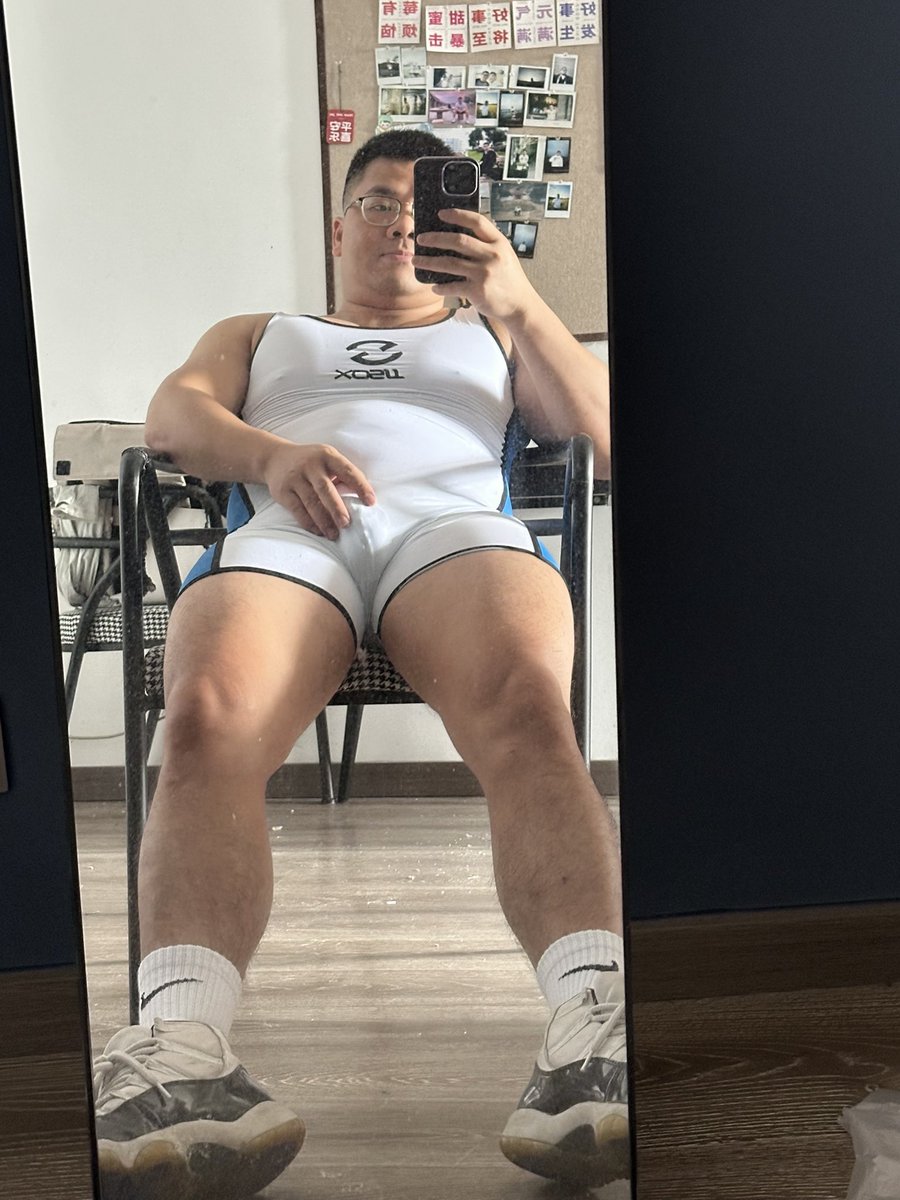 爱打篮球的boy tweet media