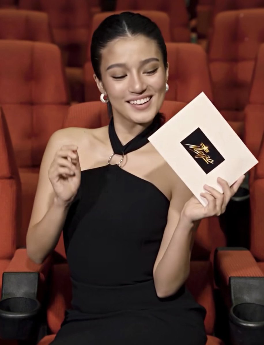 SOLID KAPAMILYA! 

Ating samahan ang renewal of contract ng ating pinakamamahal na phenomenal star #BelleMariano as she was BORN TO SHINE 🤩🤩

Bukas na yan Kapamilya!

#KapamilyaForeverBelle 
#TatakStarMagic #StarMagic

Photos via STAR MAGIC