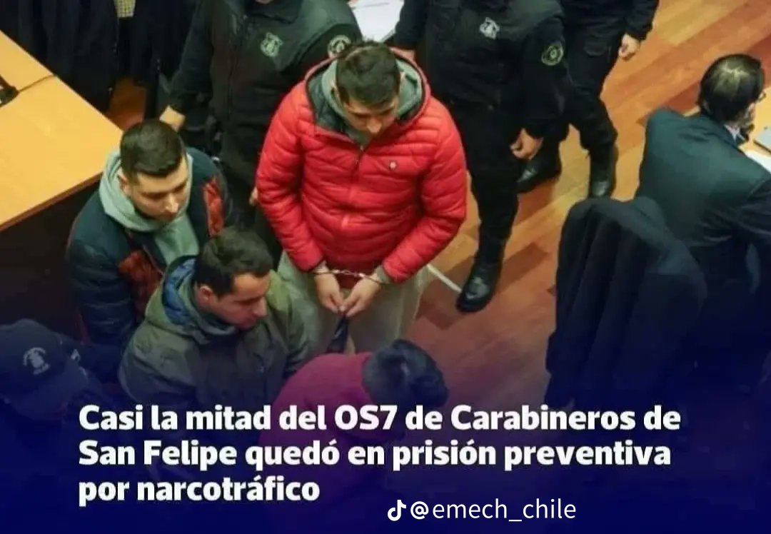 Roja53C's tweet photo. Que tal está noticia ? , la mitad de los pacos del OS7 de san Felipe quedaron en.prision preventiva por narcotráfico, imagínense que los que nos tienen que cuidar trabajan pa los narcos ... https://t.co/f2PxowSN9Q