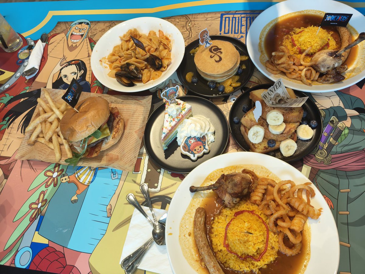 One piece cafe with <a href="/Papermoonx1/">Millie's Hat (Editor/Clipper)🪄⚓️👑💌</a> <a href="/shiroimokoen/">shiroimoko</a> yeeee