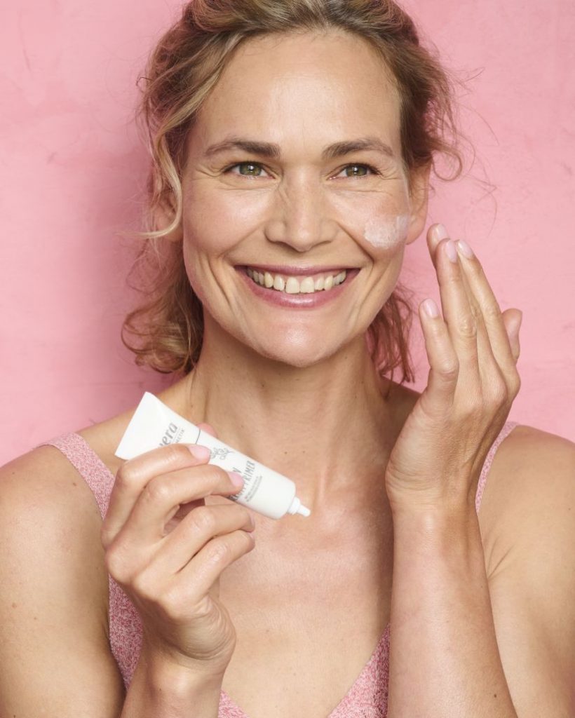 beautyguide4's tweet photo. Glowy Make-up

Endlose Sommergefühle auch im Herbst

https://t.co/rZGD9hWjYF https://t.co/H9dJEYkGr6