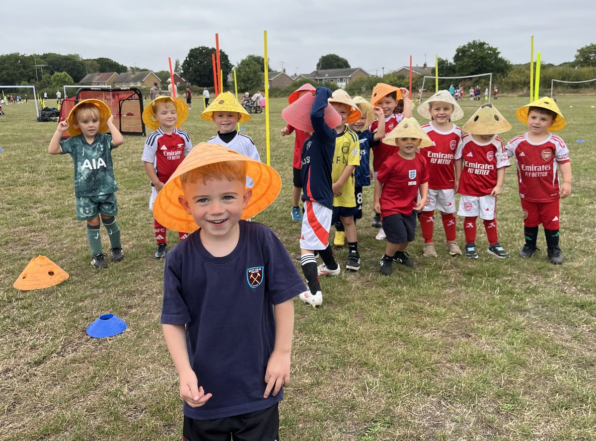 Hawkwell Athletic FC tweet media