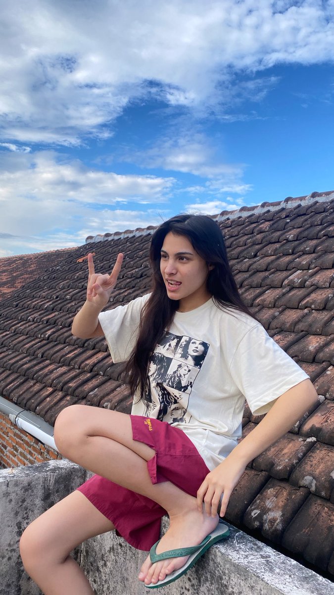 angie tweet media