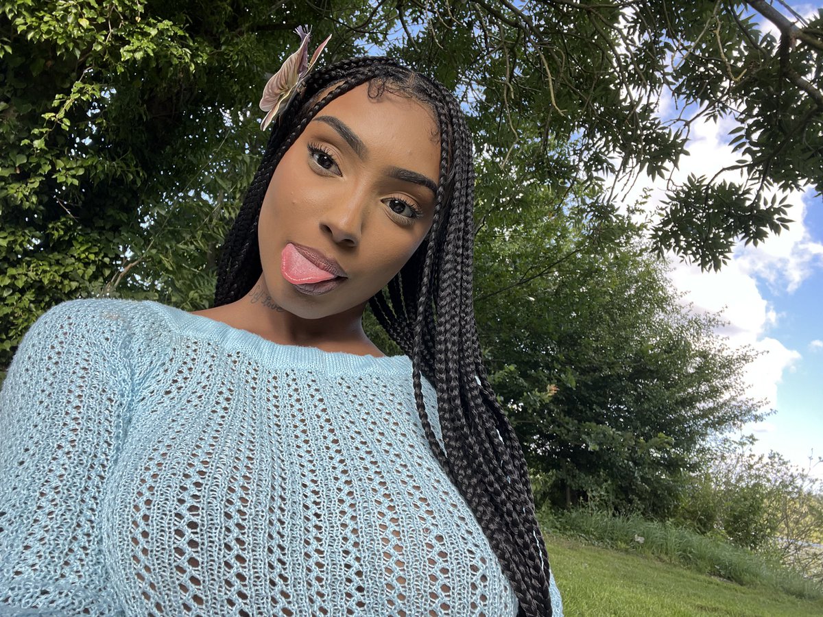 ReiinaIVY's tweet photo. Si tu devais me punir, quelle serait ma
punition ?🫣 
https://t.co/1AoftWISiy
#NSFW #onlyfans https://t.co/ArBj6teOmd